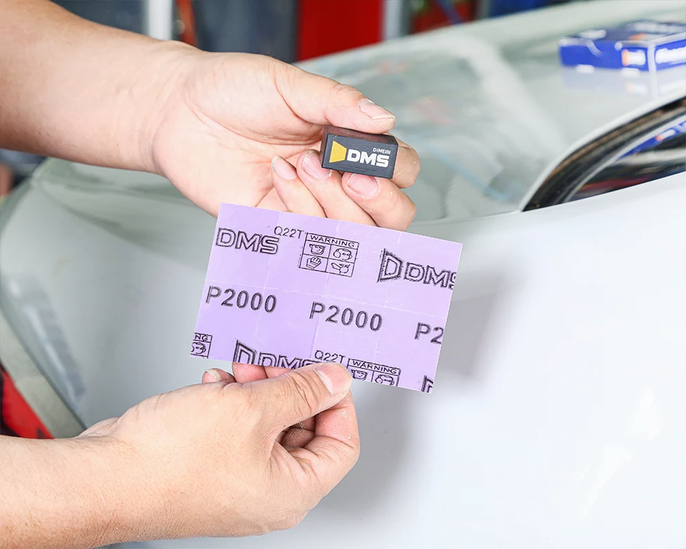 Jakou velikost zrna zvolit pro broušení automobilového laku? Průvodce používáním brusného papíru P80–P2000